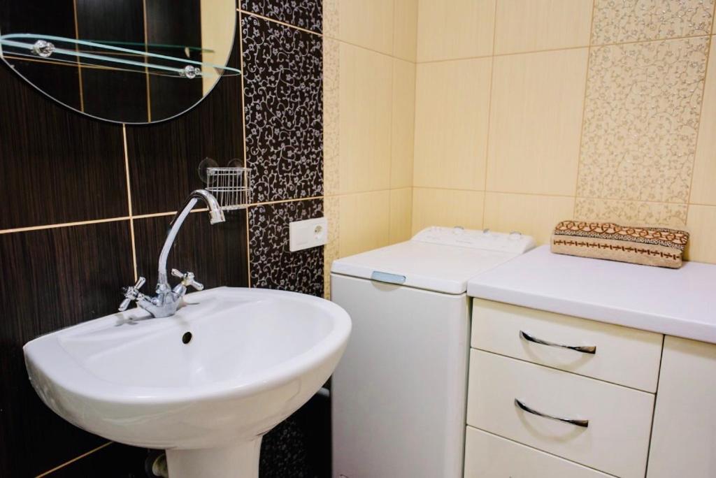Apartment Rovno Rivne Eksteriør bilde